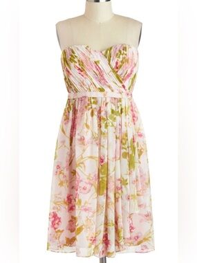 Floral Flair strapless dress